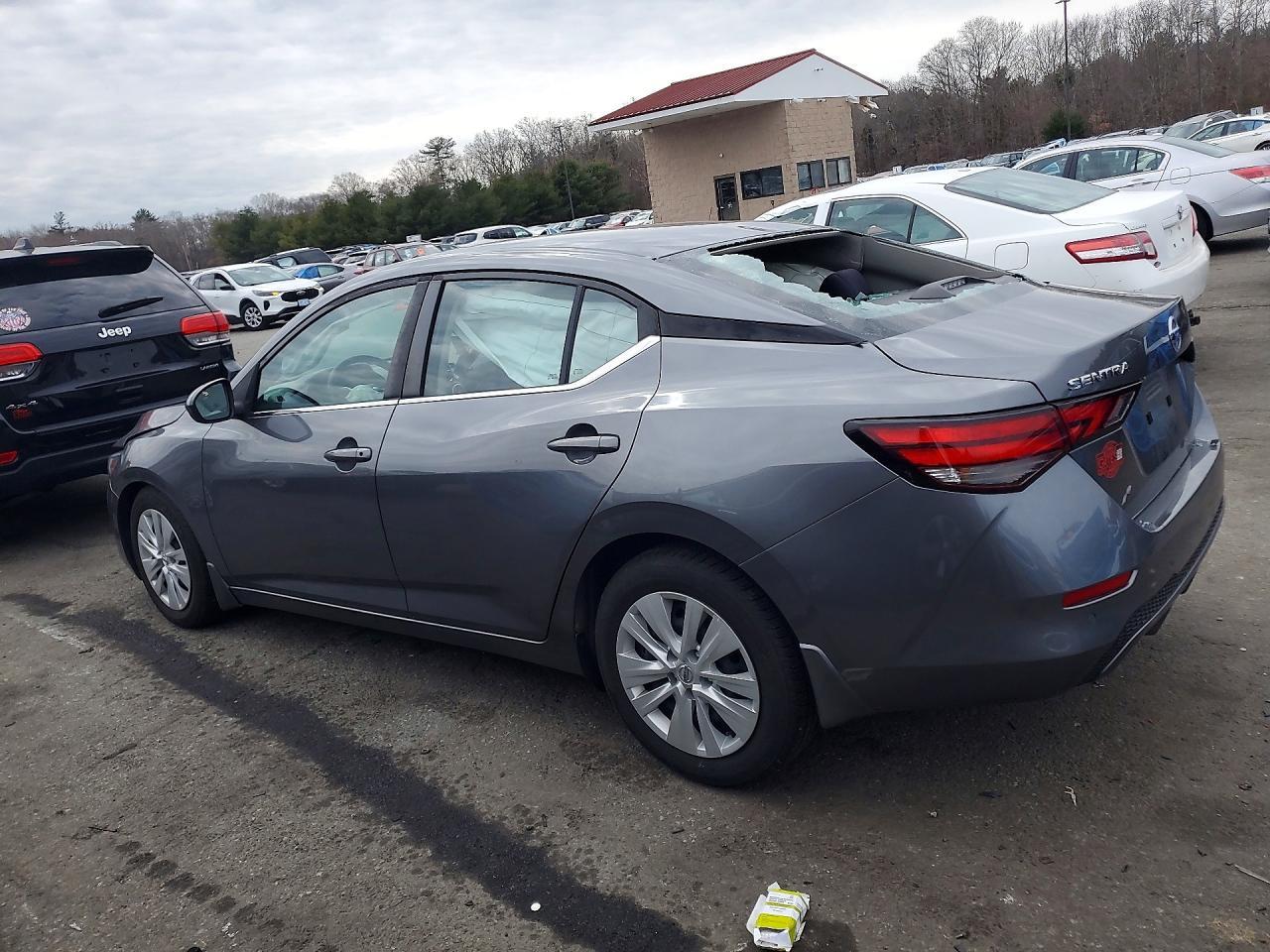 2022 Nissan Sentra S - zdjęcie 2