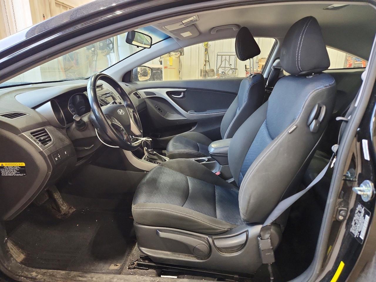 2014 Hyundai Elantra Coupe Base - zdjęcie 7