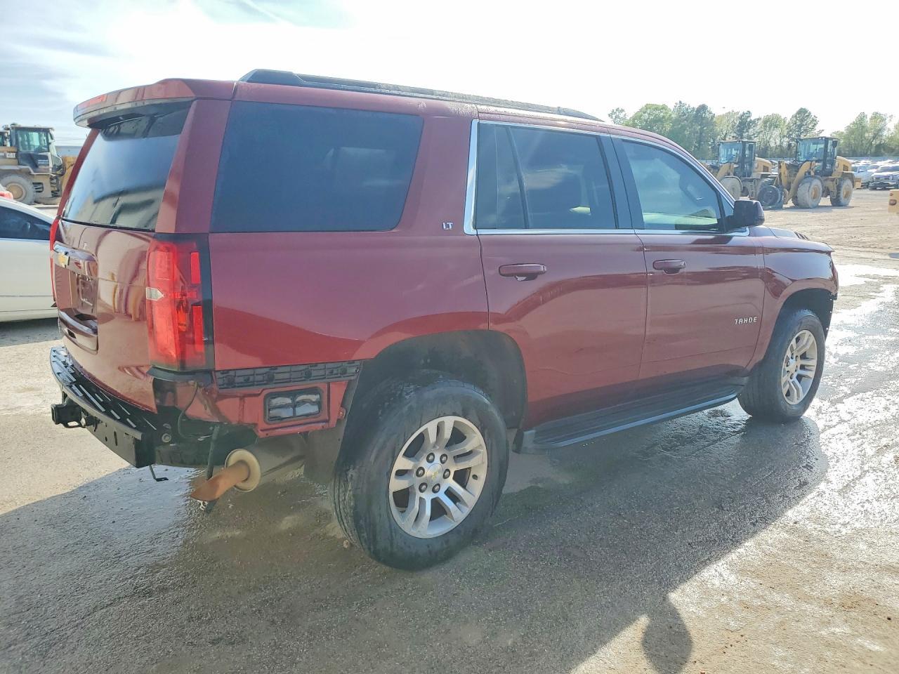 2016 Chevrolet Tahoe - zdjęcie 3