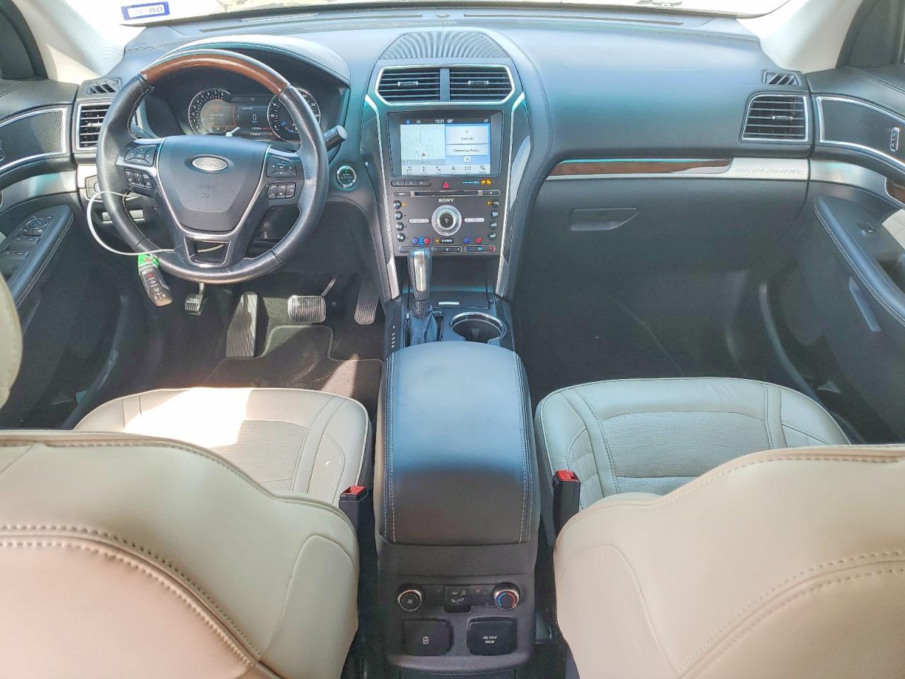 2017 Ford Explorer Platinum - zdjęcie 8