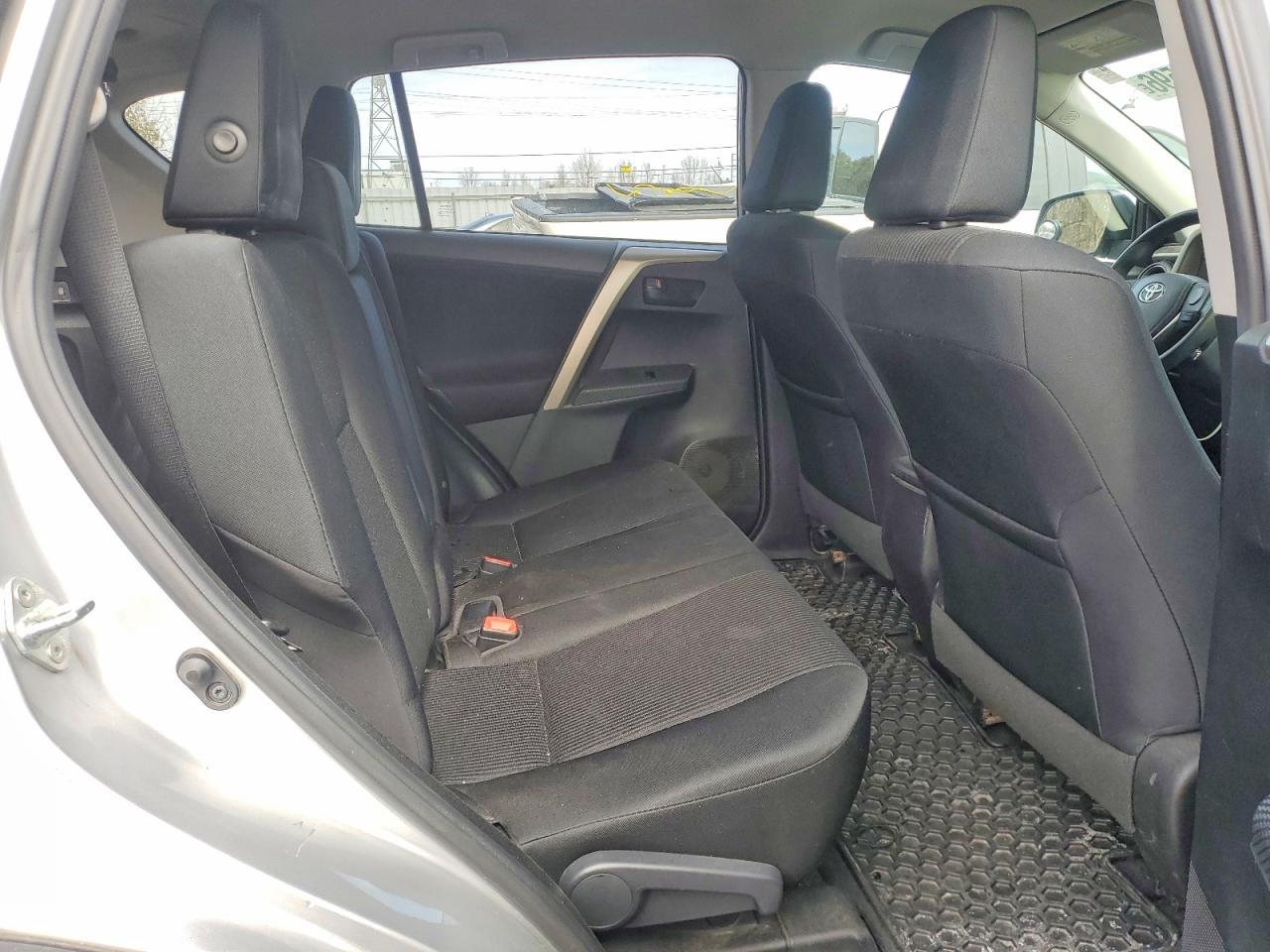 2015 Toyota Rav4 Le - zdjęcie 11