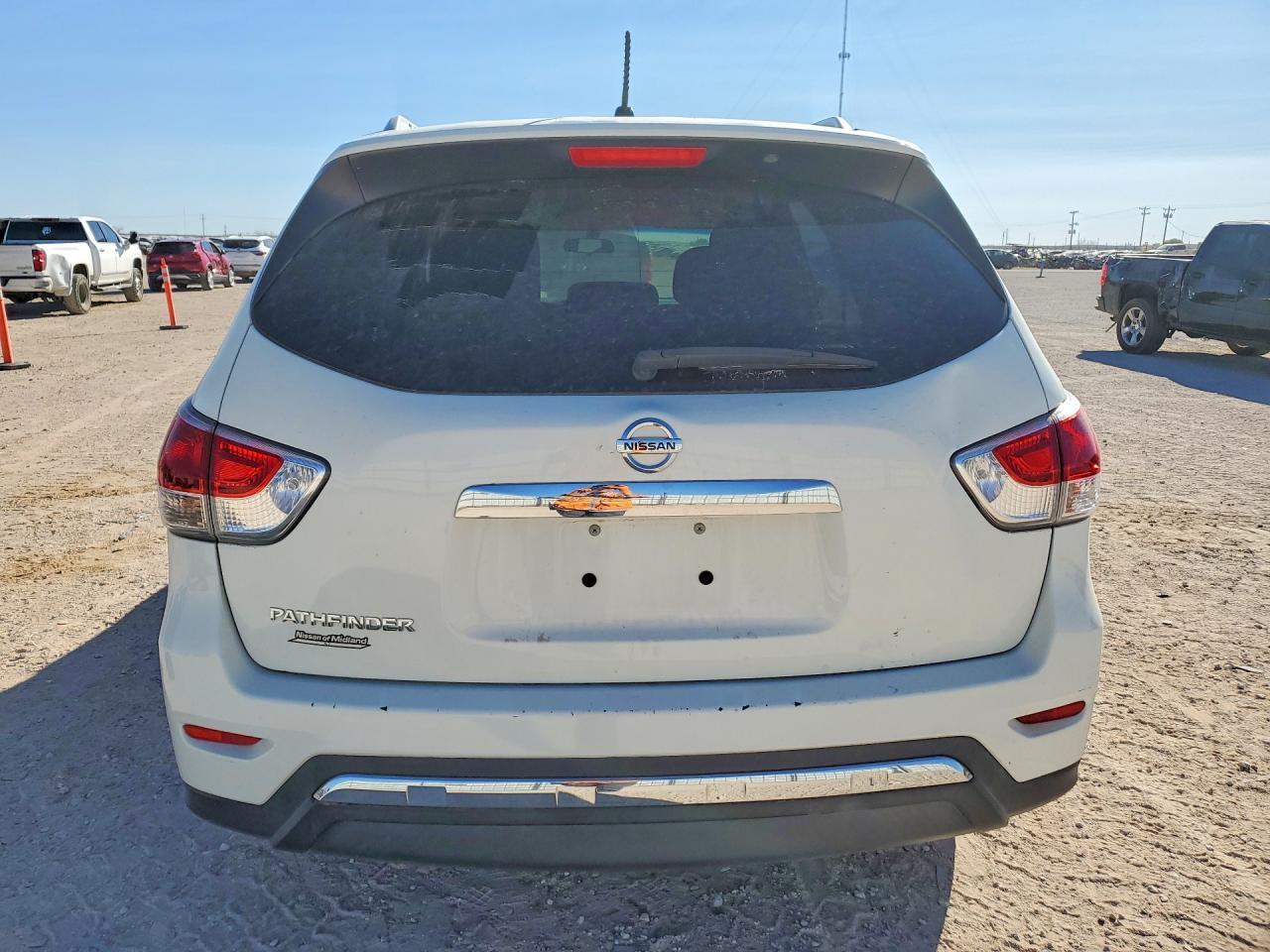 2016 Nissan Pathfinder S - zdjęcie 6