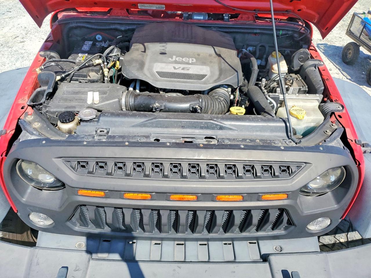 2014 Jeep Wrangler Unlimited Sport - zdjęcie 12