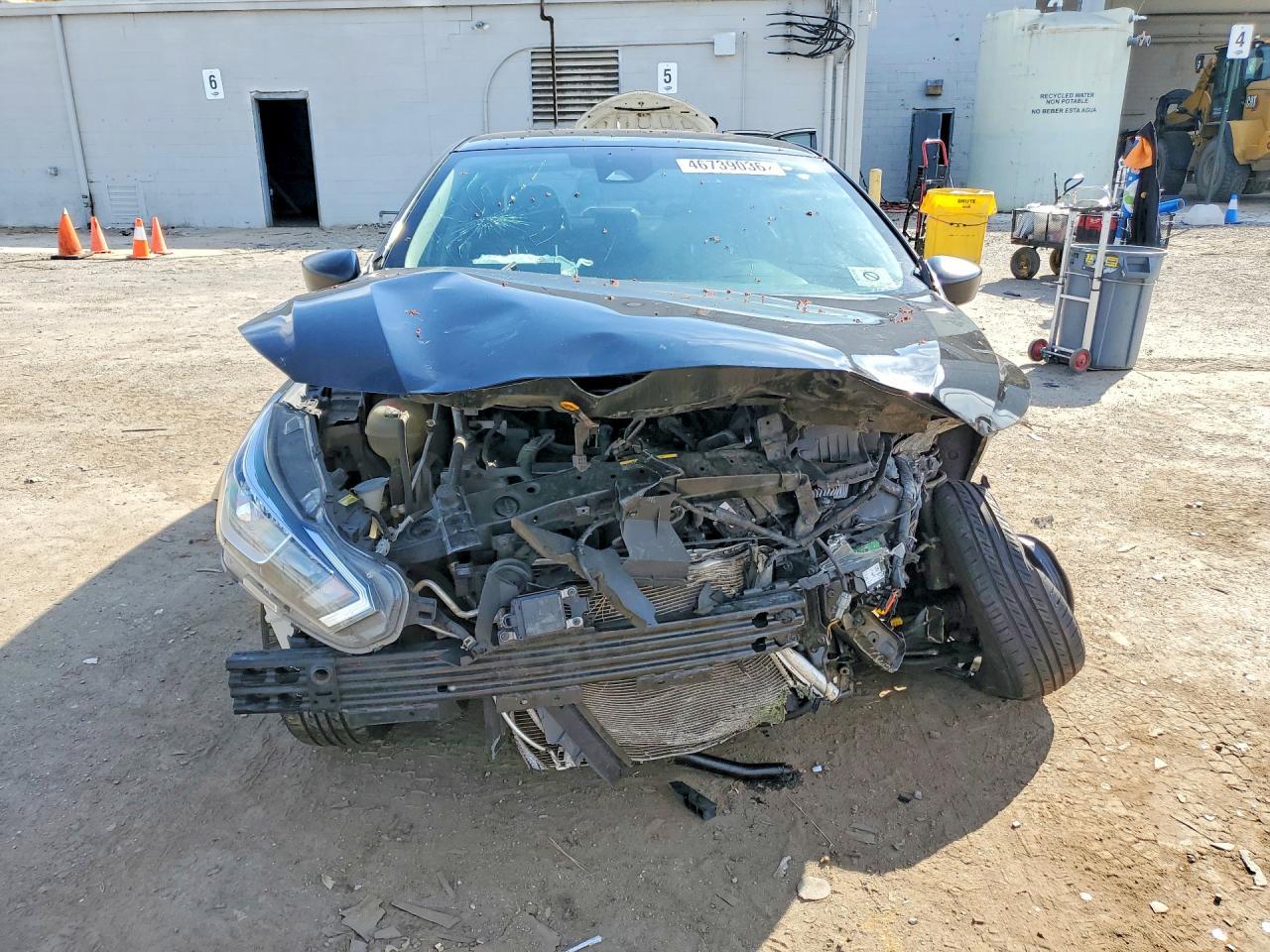 2021 Nissan Versa S - zdjęcie 5