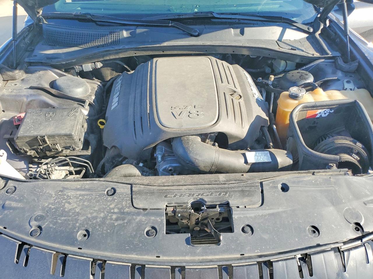 2016 Dodge Charger R - zdjęcie 11