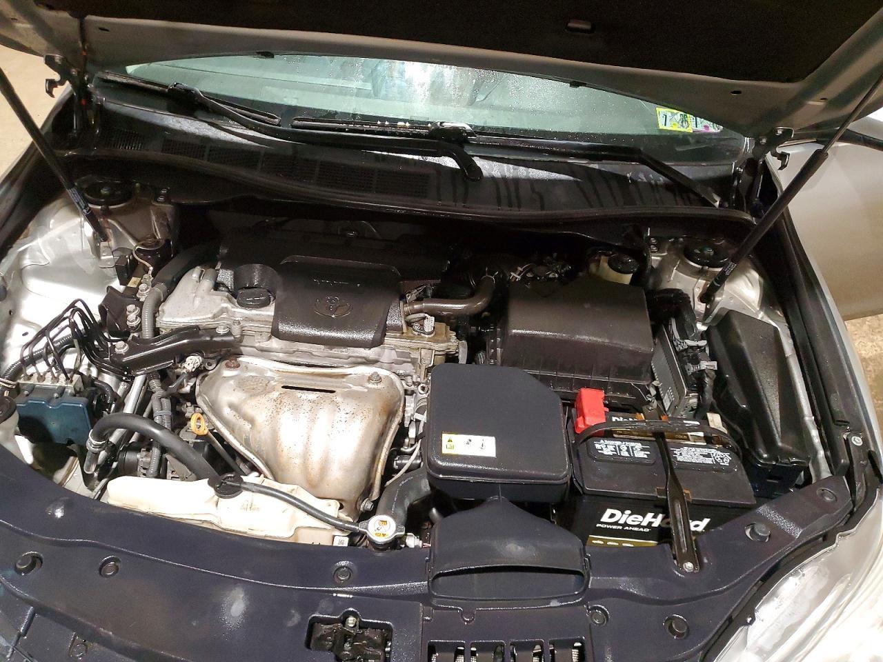 2017 Toyota Camry Le - zdjęcie 11