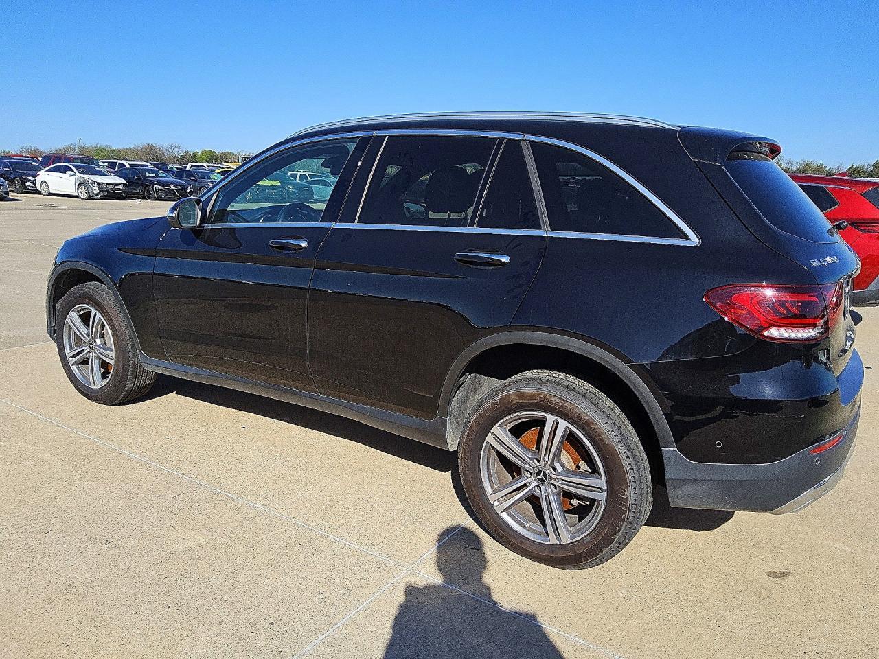 2021 Mercedes-Benz Glc 300 - zdjęcie 2