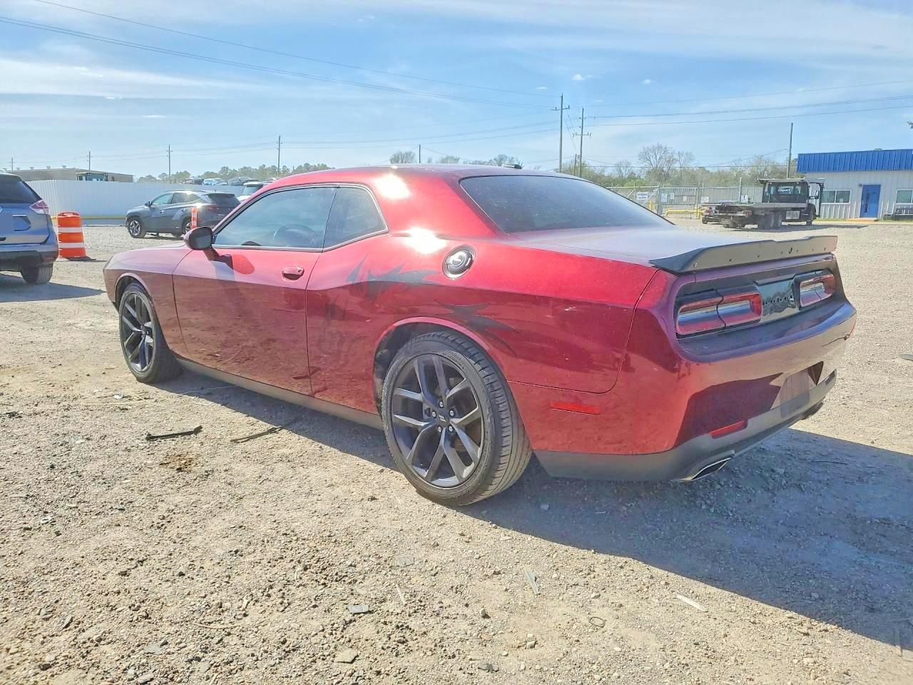 2021 Dodge Challenger Gt - zdjęcie 2