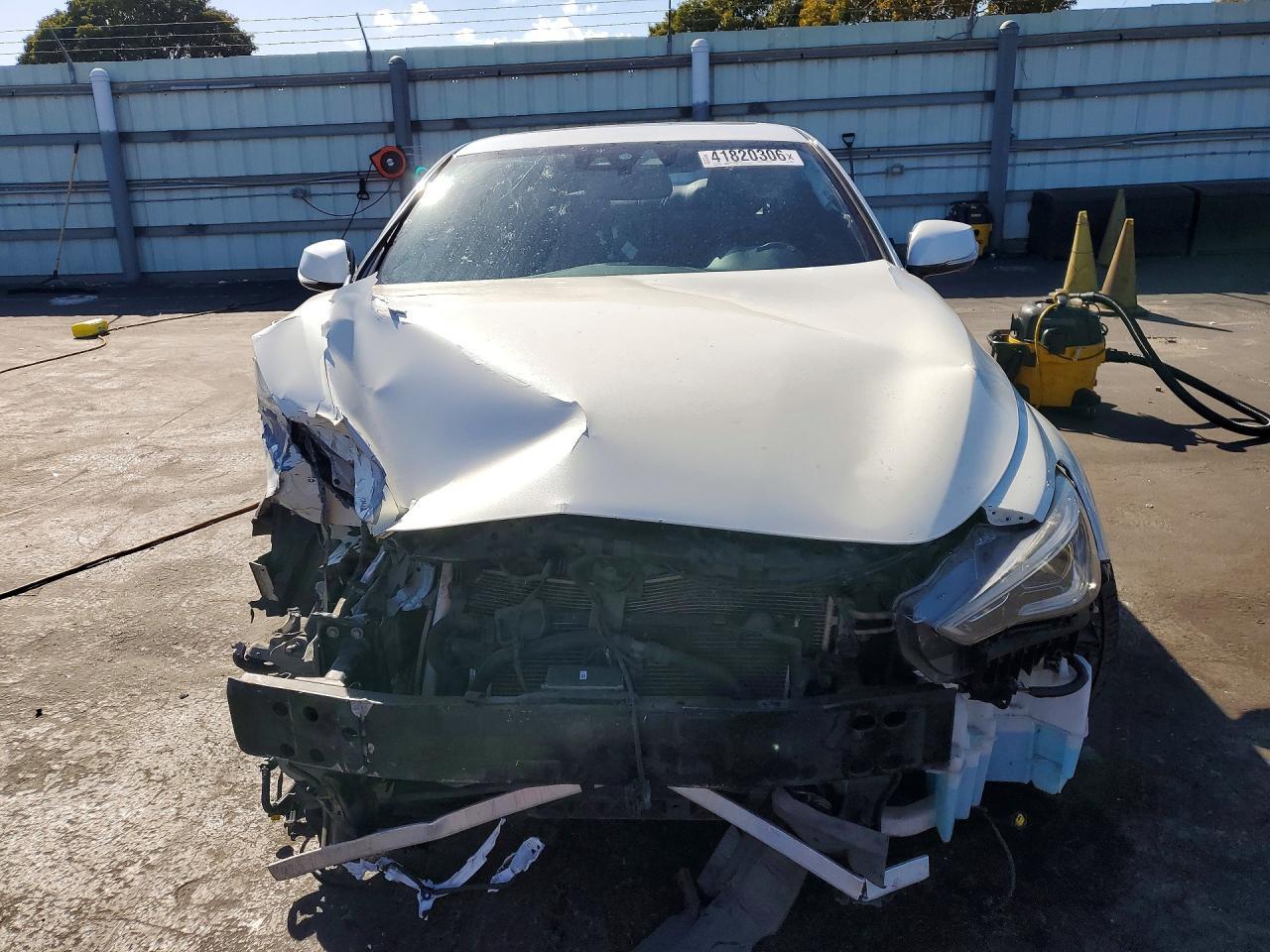 2017 Infiniti Q60 3.0T Premium - zdjęcie 5