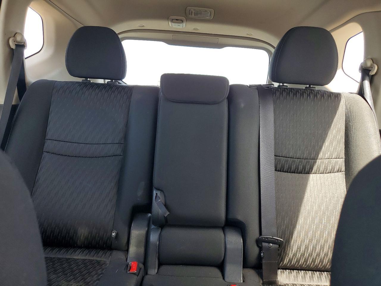 2018 Nissan Rogue S - zdjęcie 10