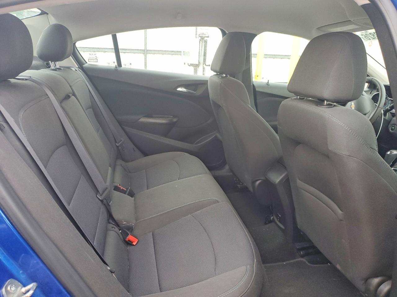 2020 Chevrolet Cruise Lt - zdjęcie 10