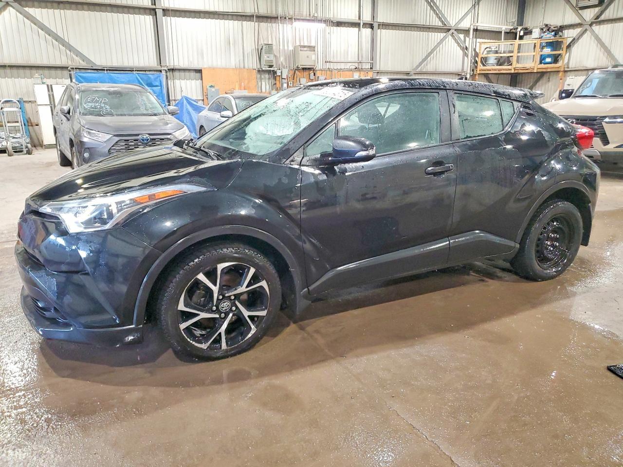 2018 Toyota C-Hr Xle - zdjęcie główne