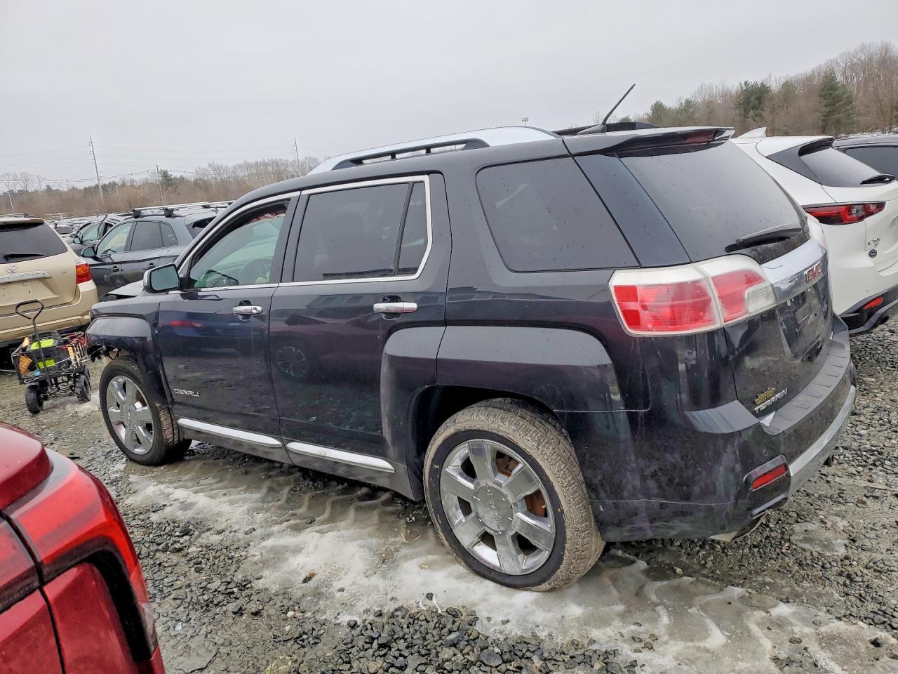 2014 GMC Terrain Denali - zdjęcie 2