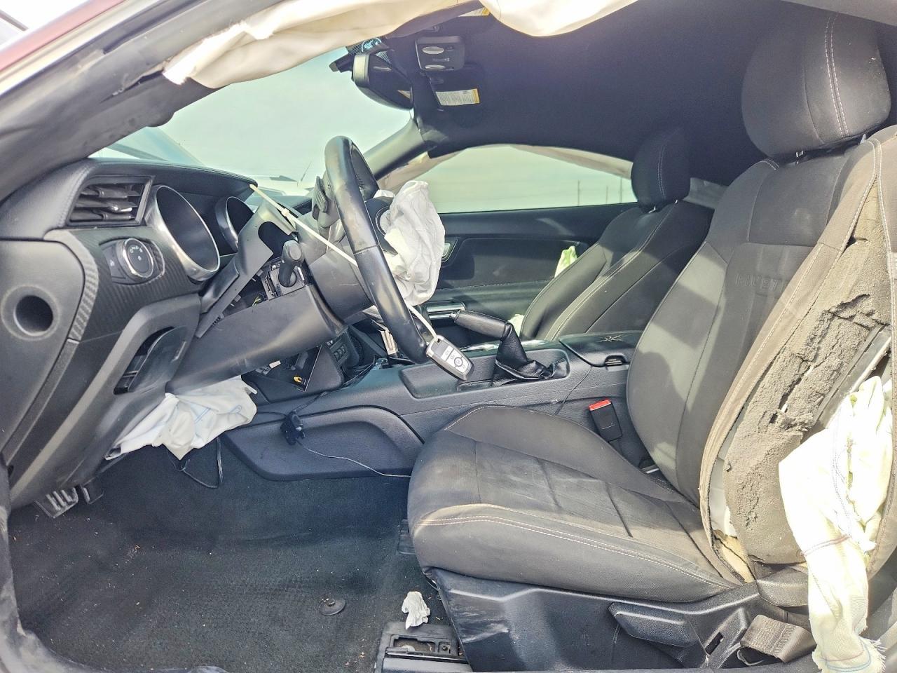 2018 Ford Mustang - zdjęcie 7