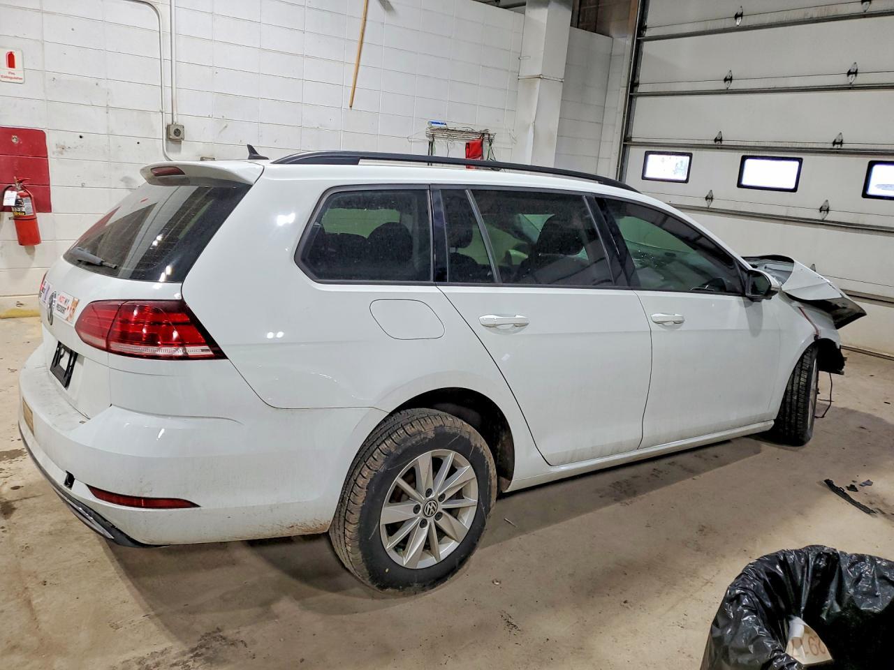 2019 Volkswagen Golf Sportwagen S - zdjęcie 3