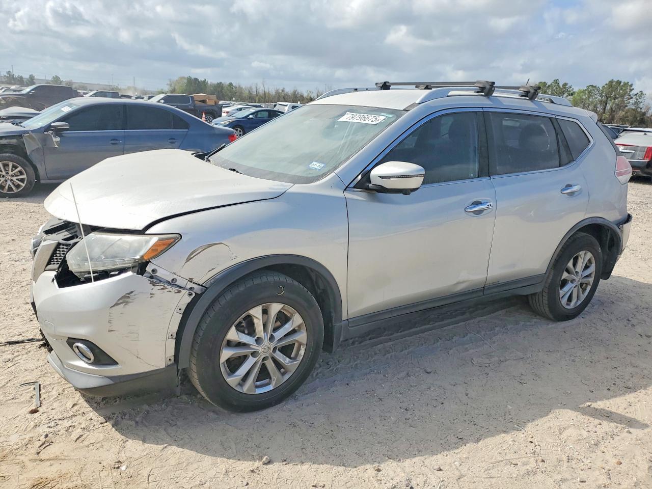 2016 Nissan Rogue Sv - zdjęcie główne