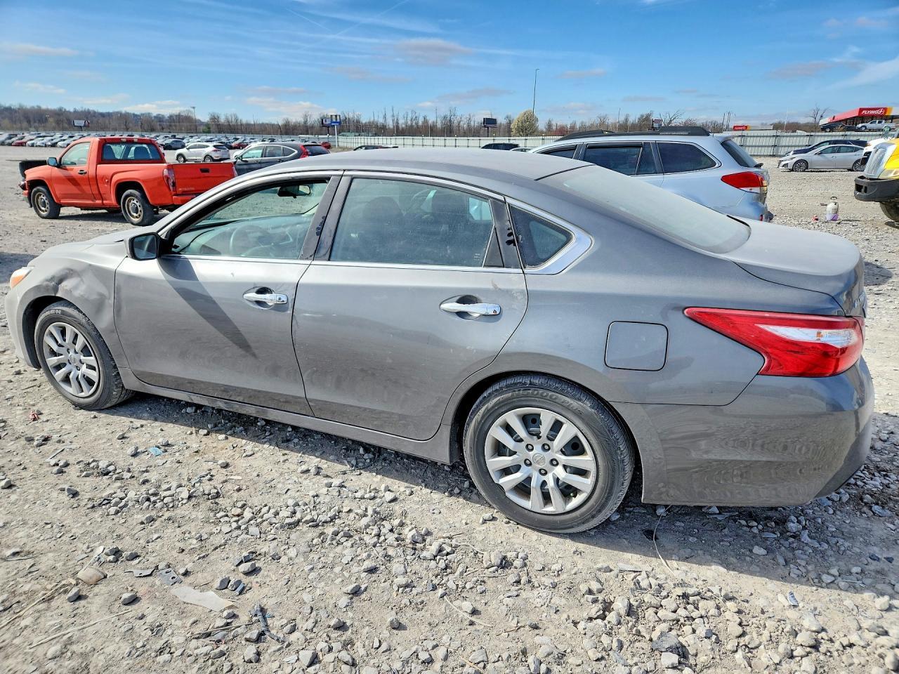 2016 Nissan Altima 2.5 S - zdjęcie 2