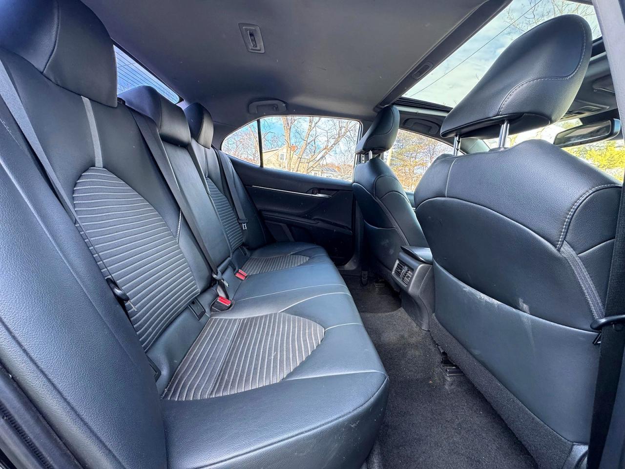 2019 Toyota Camry Se - zdjęcie 6