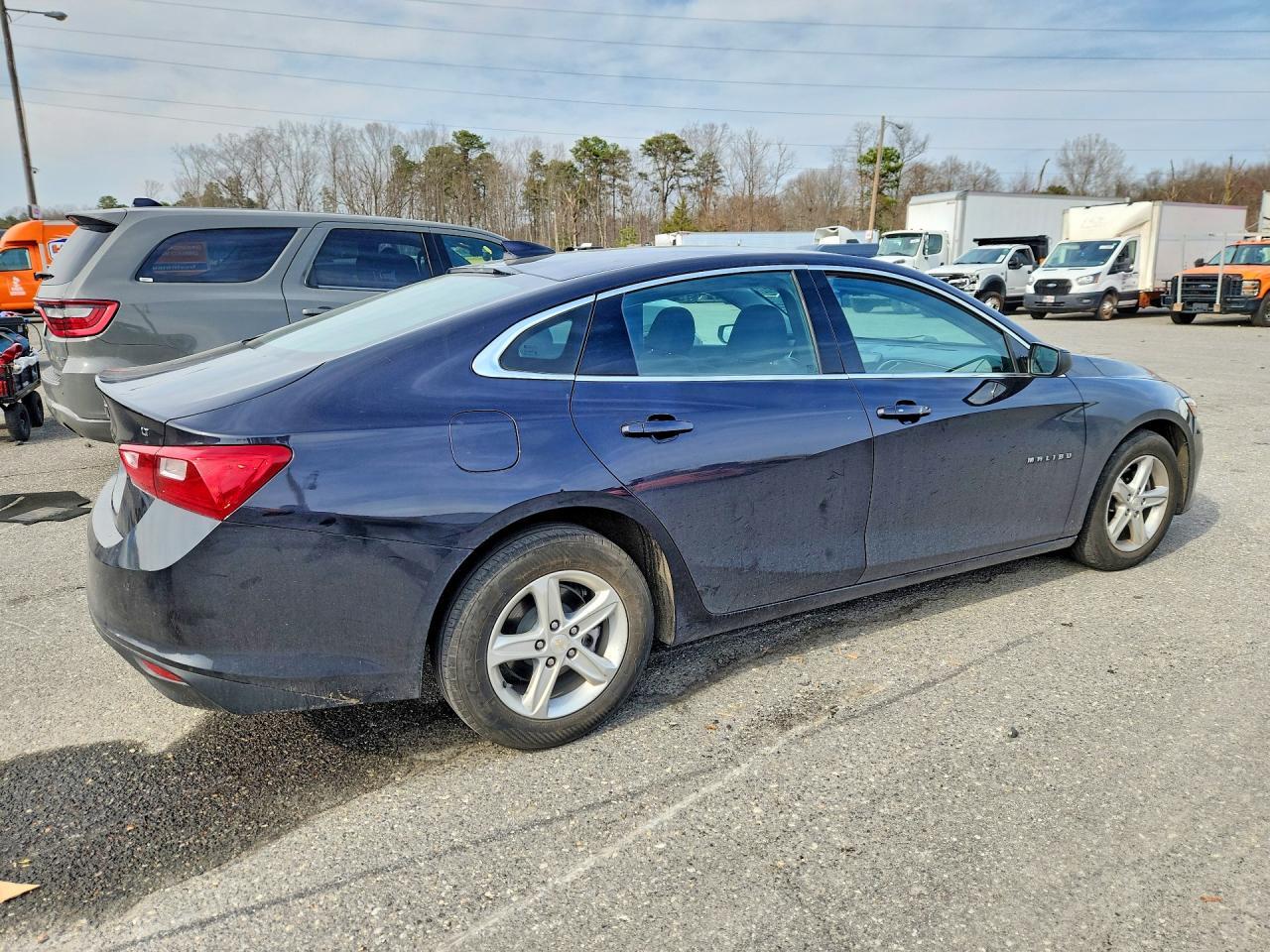 2023 Chevrolet Malibu Lt - zdjęcie 3