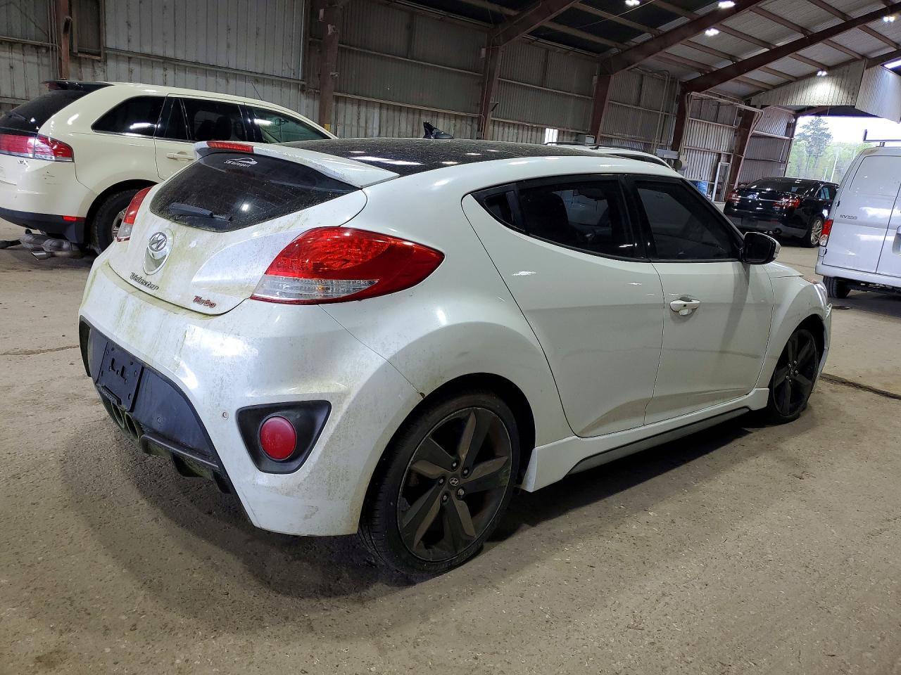 2015 Hyundai Veloster Turbo - zdjęcie 3