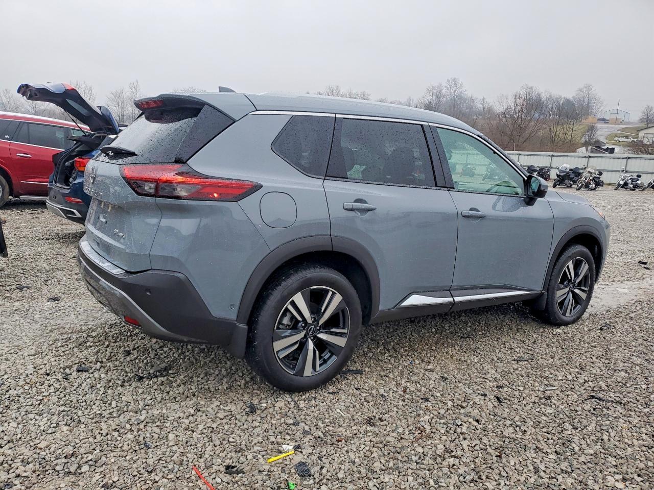 2023 Nissan Rogue Sl - zdjęcie 3