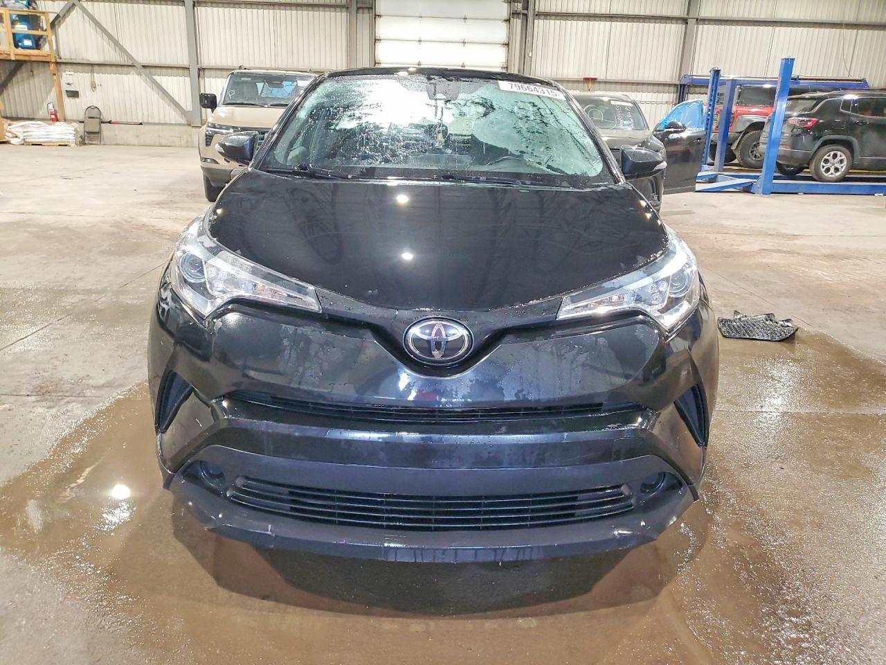 2018 Toyota C-Hr Xle - zdjęcie 5