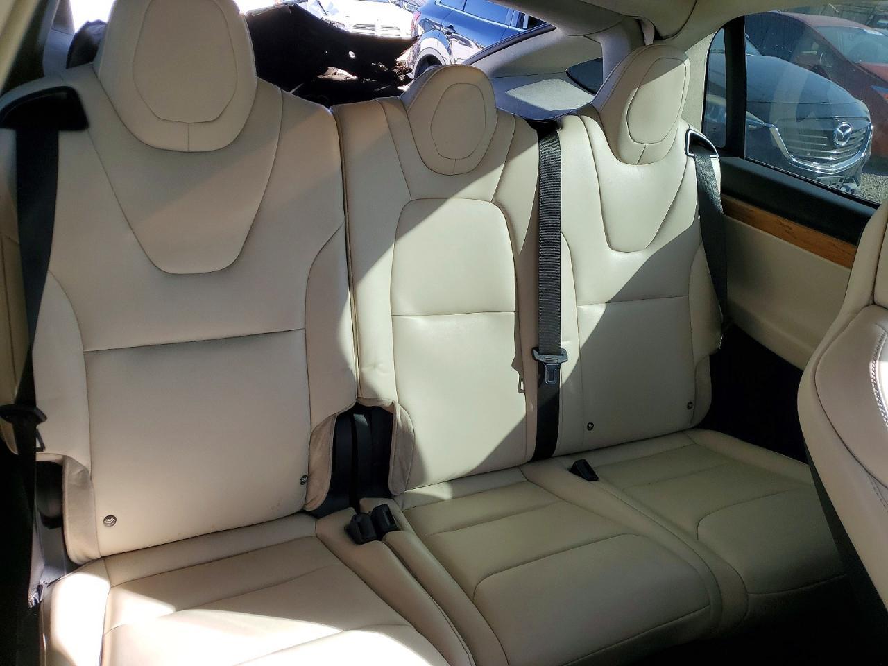 2018 Tesla Model X - zdjęcie 10