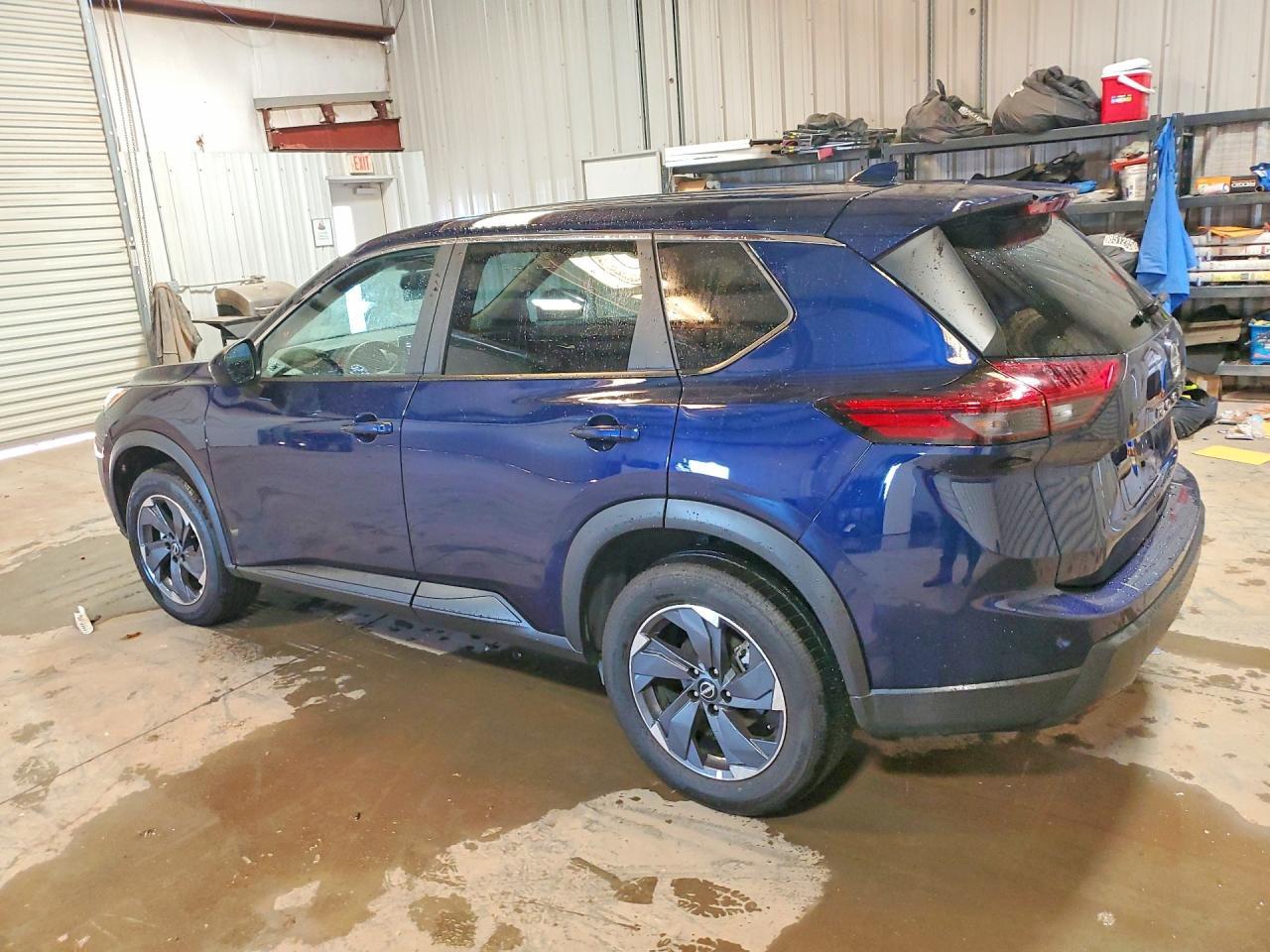 2025 Nissan Rogue Sv - zdjęcie 2