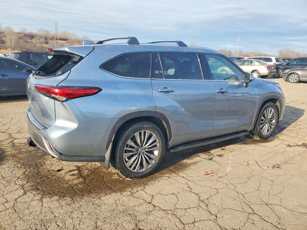 2020 Toyota Highlander Platinum - zdjęcie 3