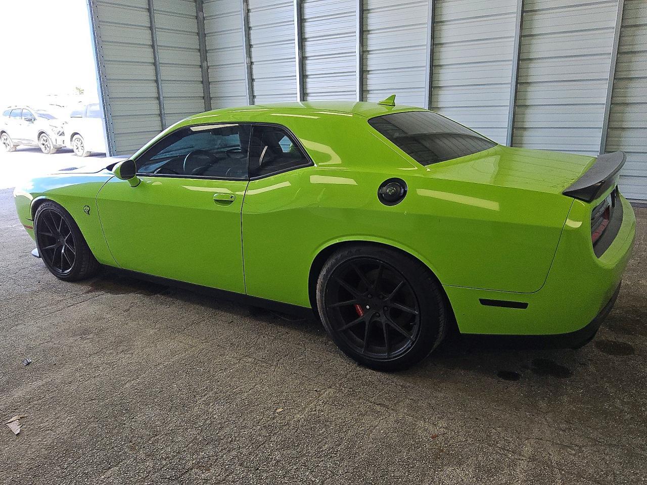 2015 Dodge Challenger Srt Hellcat - zdjęcie 2
