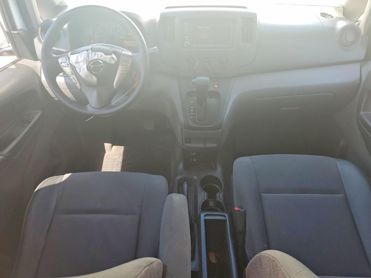 2021 Nissan Nv200 Sv - zdjęcie 8