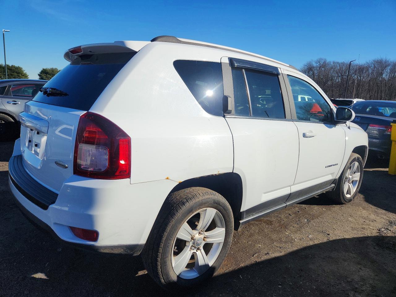 2016 Jeep Compass Latitude - zdjęcie 3