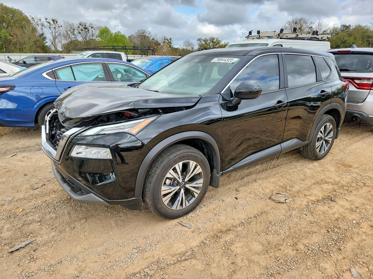 2023 Nissan Rogue Sv - zdjęcie główne