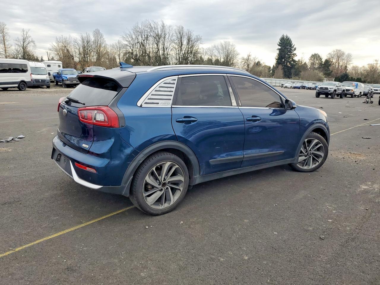 2017 Kia Niro Touring - zdjęcie 3