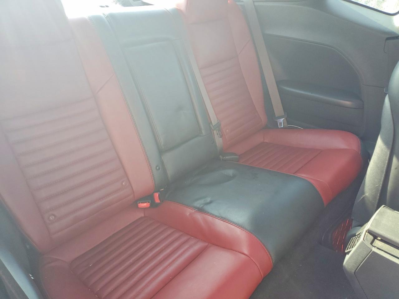 2014 Dodge Challenger R - zdjęcie 10