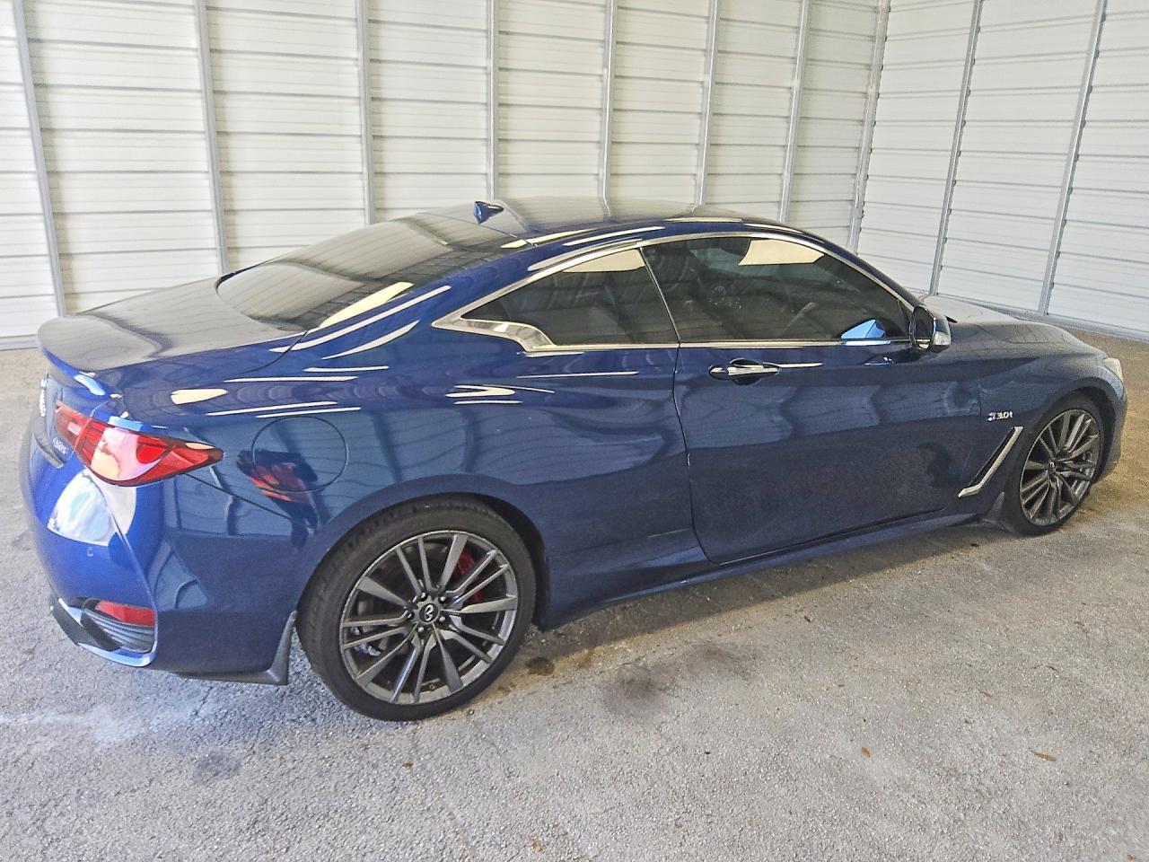 2017 Infiniti Q60 Red Sport 400 - zdjęcie 3