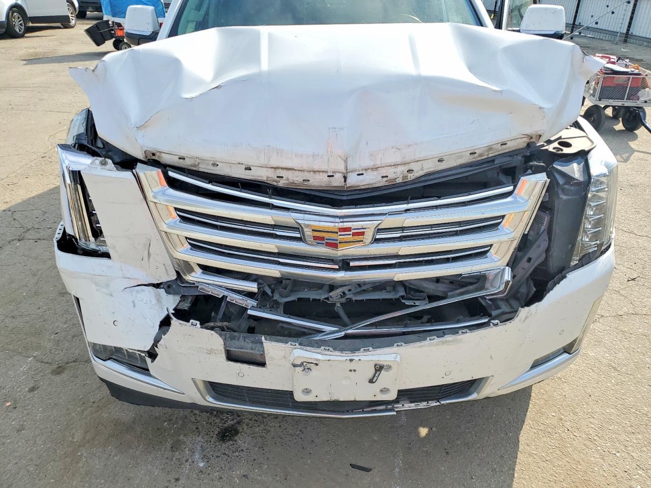 2016 Cadillac Escalade Platinum - zdjęcie 11