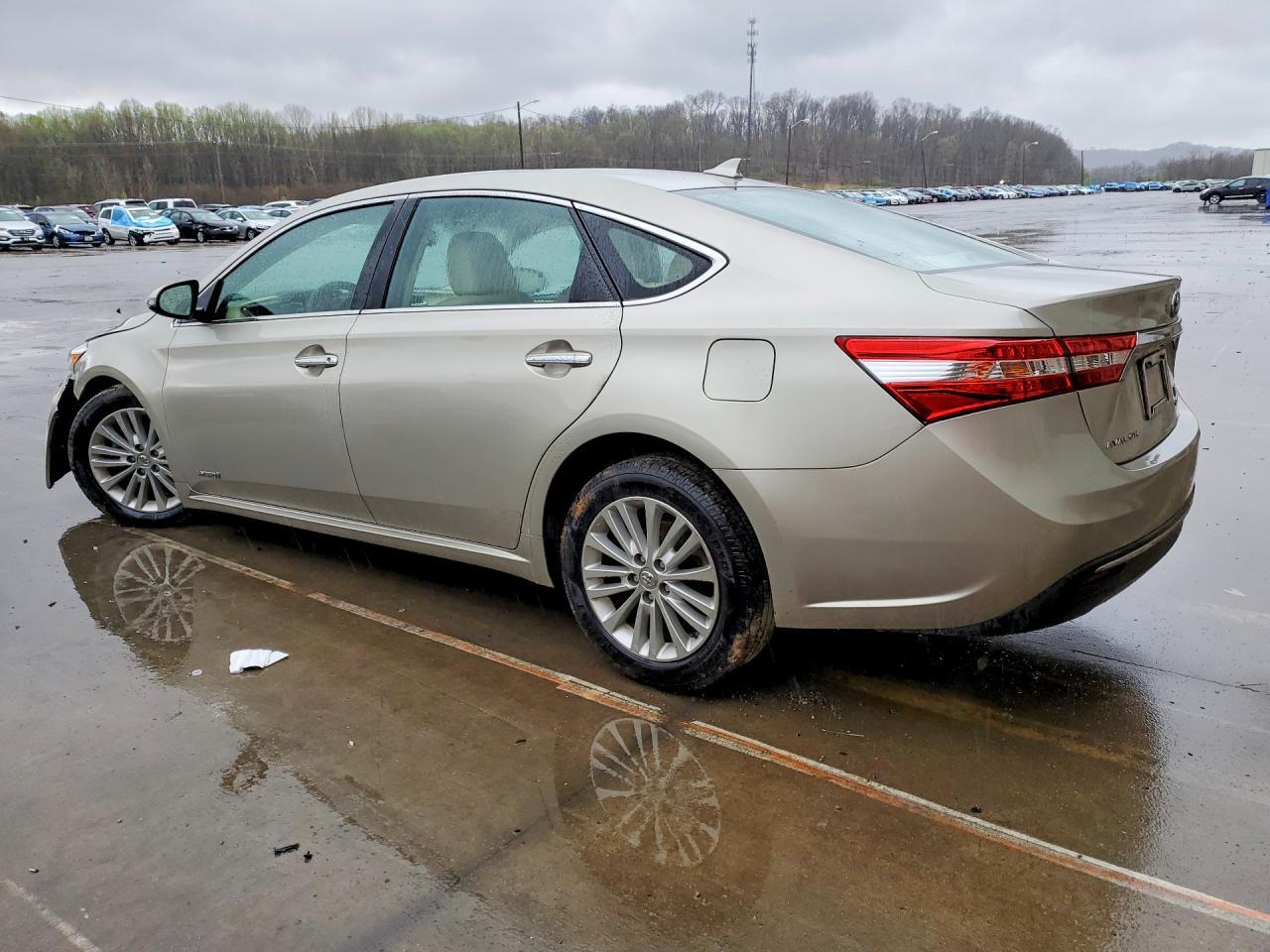 2014 Toyota Avalon Hybrid Limited - zdjęcie 2