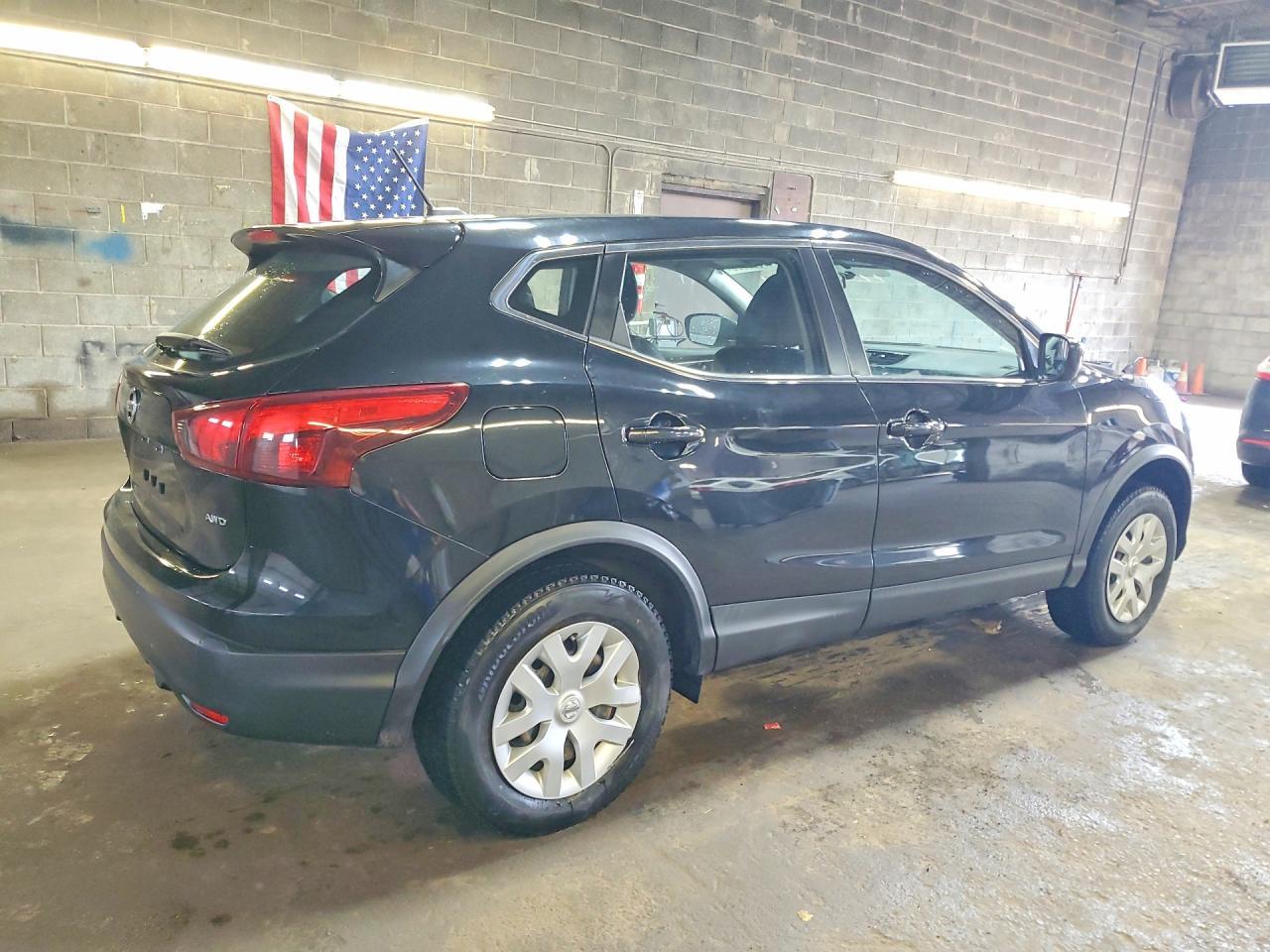 2018 Nissan Rogue Sport S - zdjęcie 3