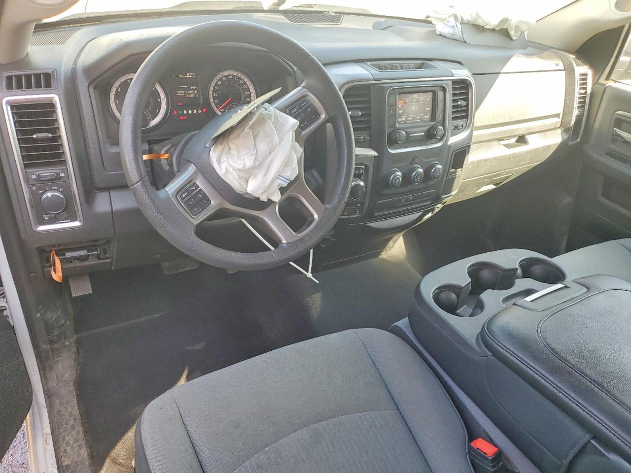 2021 Ram 1500 Classic Slt - zdjęcie 8