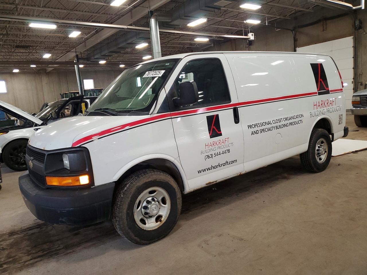 2015 Chev Express G2500 - zdjęcie główne