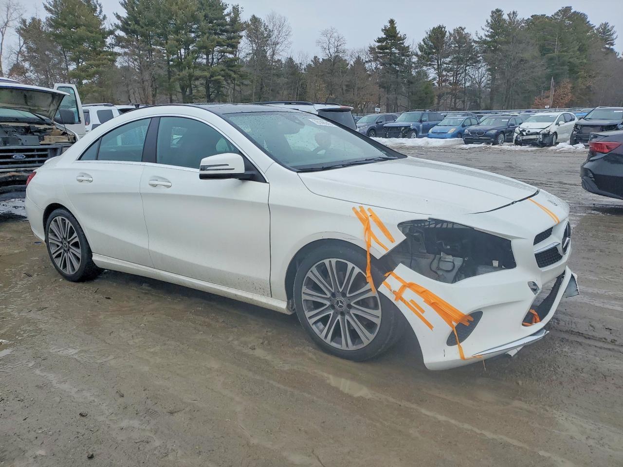 2018 Mercedes-Benz Cla 250 - zdjęcie 4