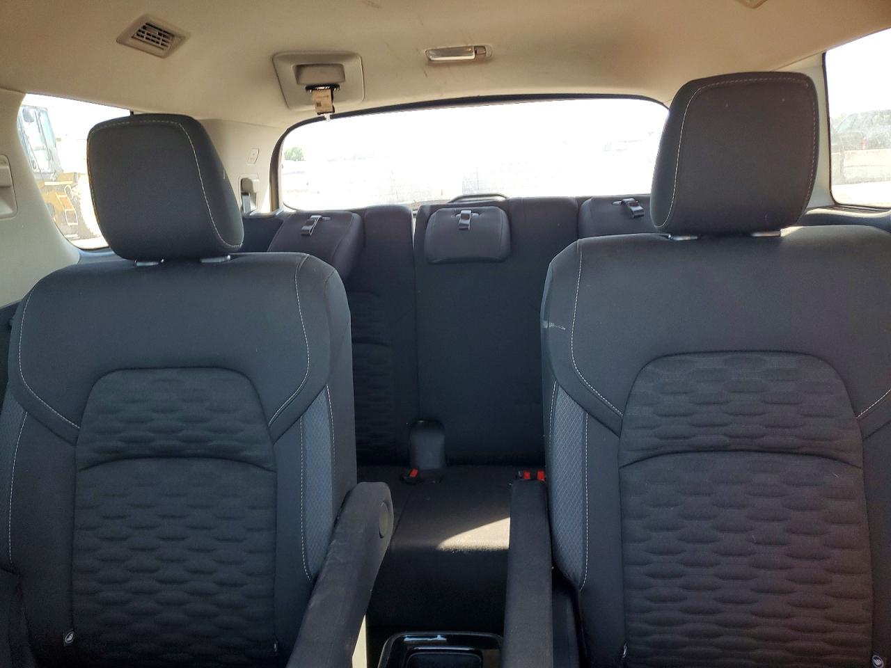 2022 Nissan Pathfinder Sv - zdjęcie 10