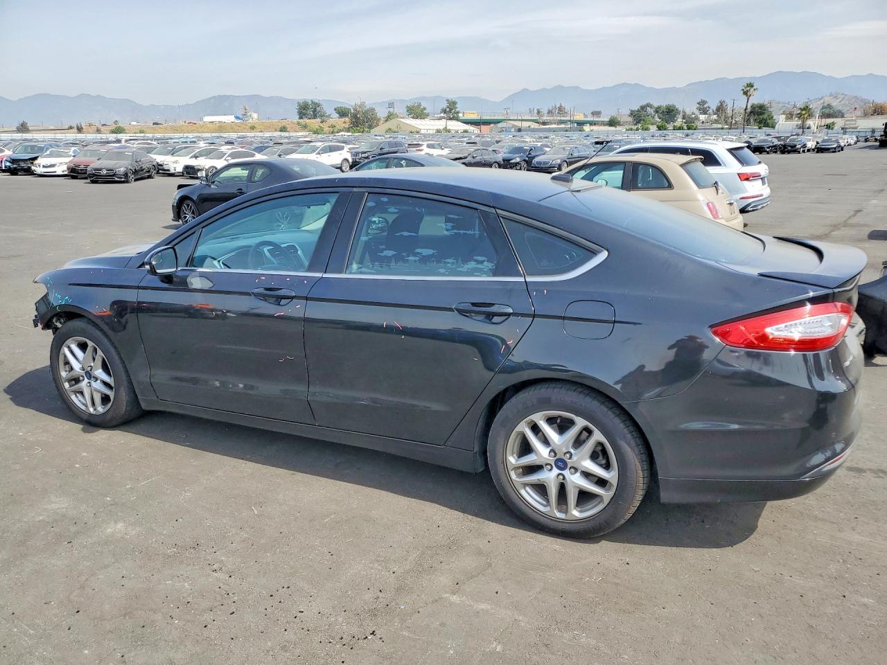 2013 Ford Fusion Se - zdjęcie 2