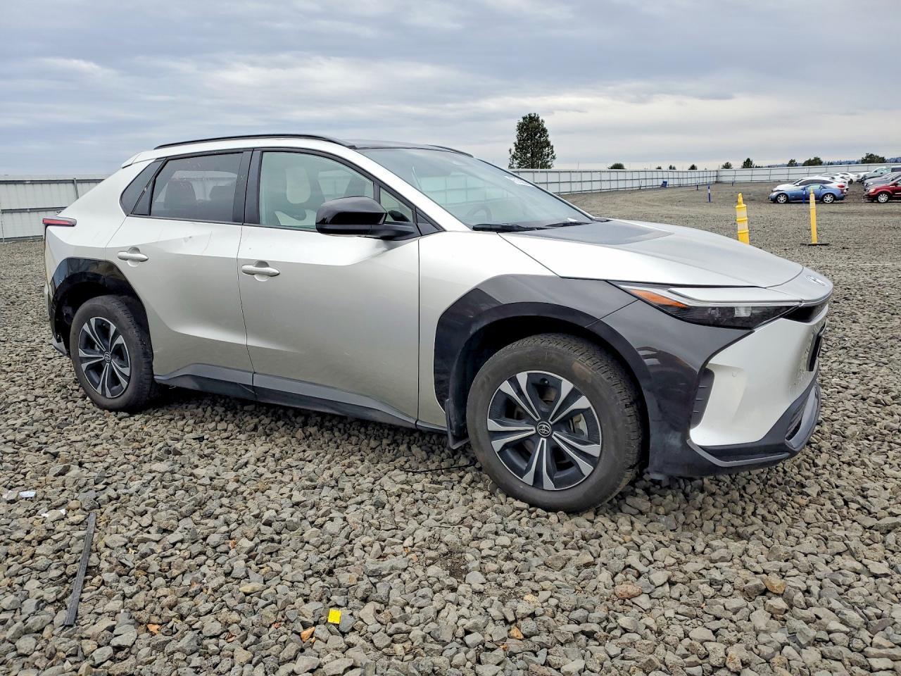 2024 Toyota Bz4X Xle - zdjęcie 4
