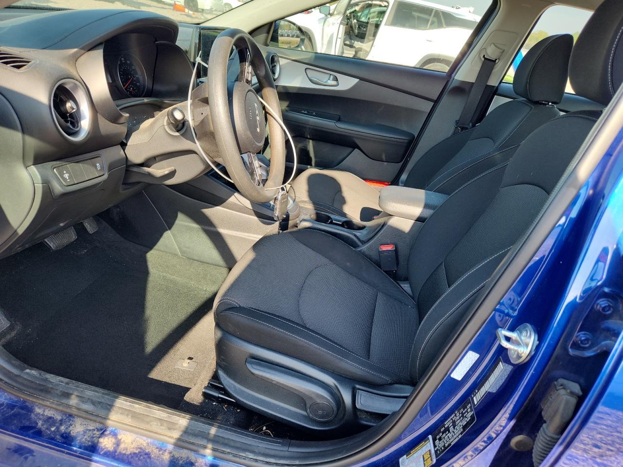 2024 Kia Forte Lxs - zdjęcie 7