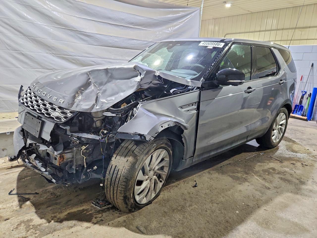 2025 Land Rover Discovery S - zdjęcie główne