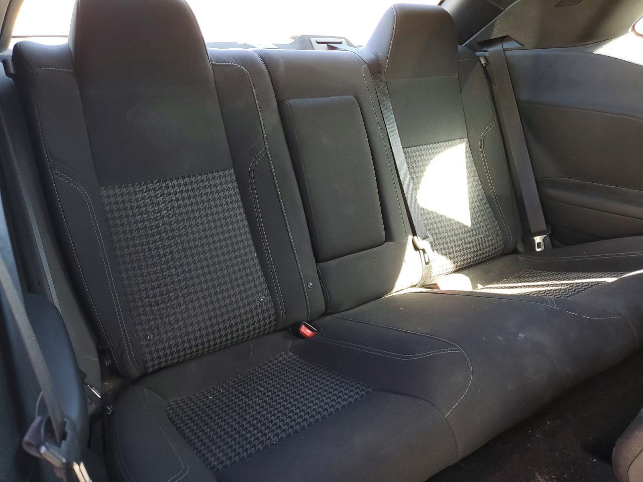 2016 Dodge Challenger Sxt - zdjęcie 10