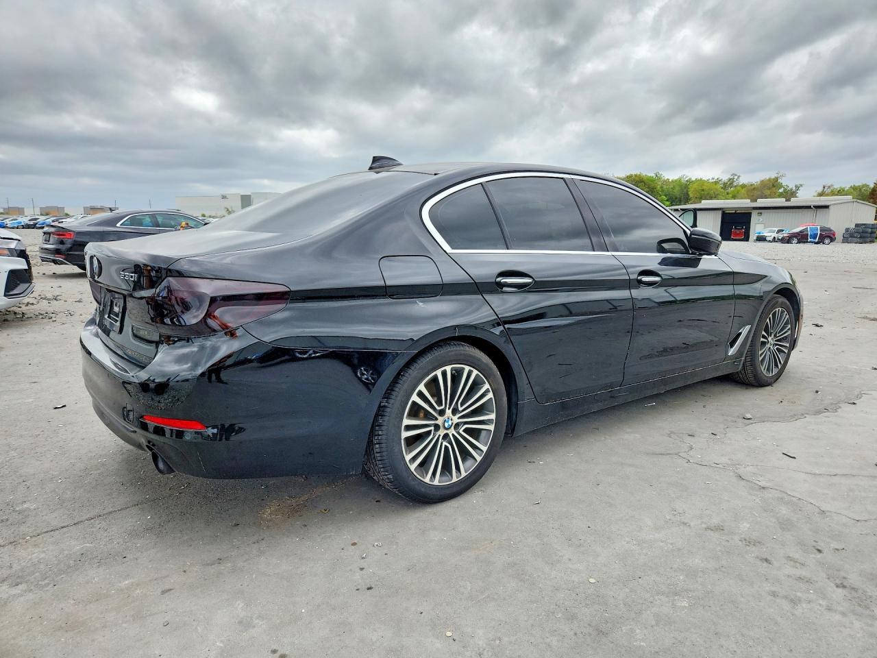 2017 BMW 530 Xi - zdjęcie 3
