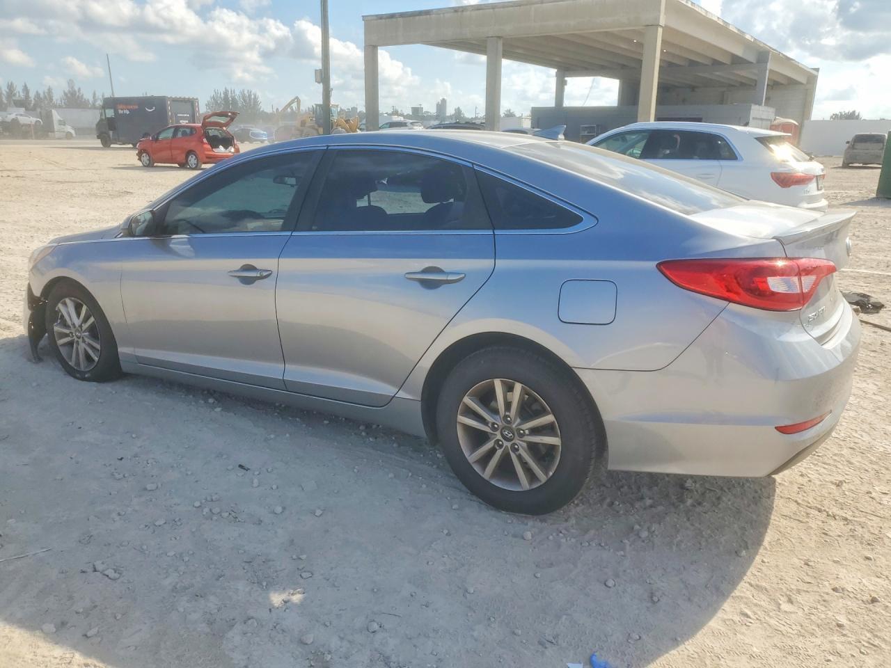 2017 Hyundai Sonata Base - zdjęcie 2